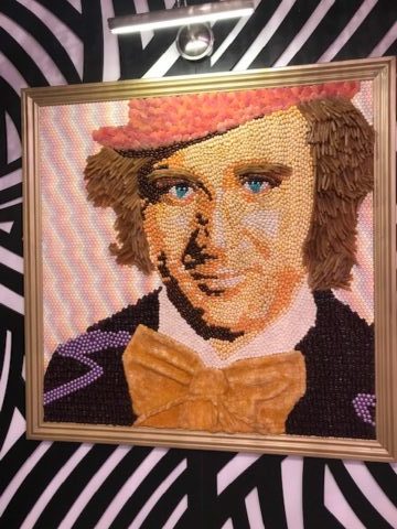 Jelly beans were used to complete the picture of Willy Wonka.