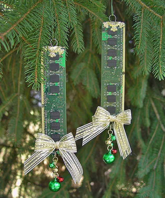 Circuit board Christmas craft