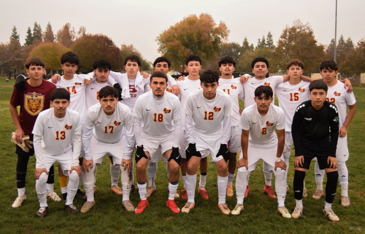 Boys soccer team poses for a team photo.