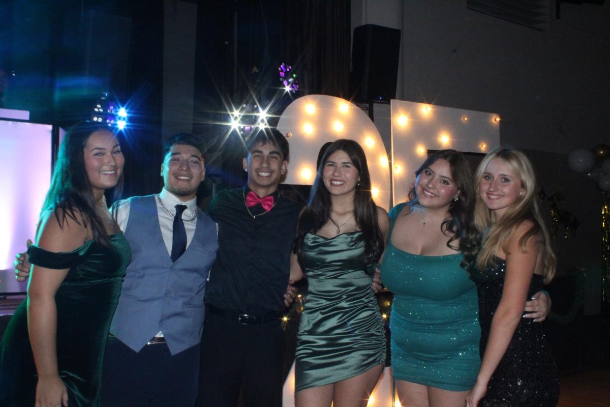Samantha Carter (12), Johnny Escobar (12),  Joshua Gargano (12), Celeste Herrera (12), Jaci Bretz (12), Julianne Gurgen (11)
