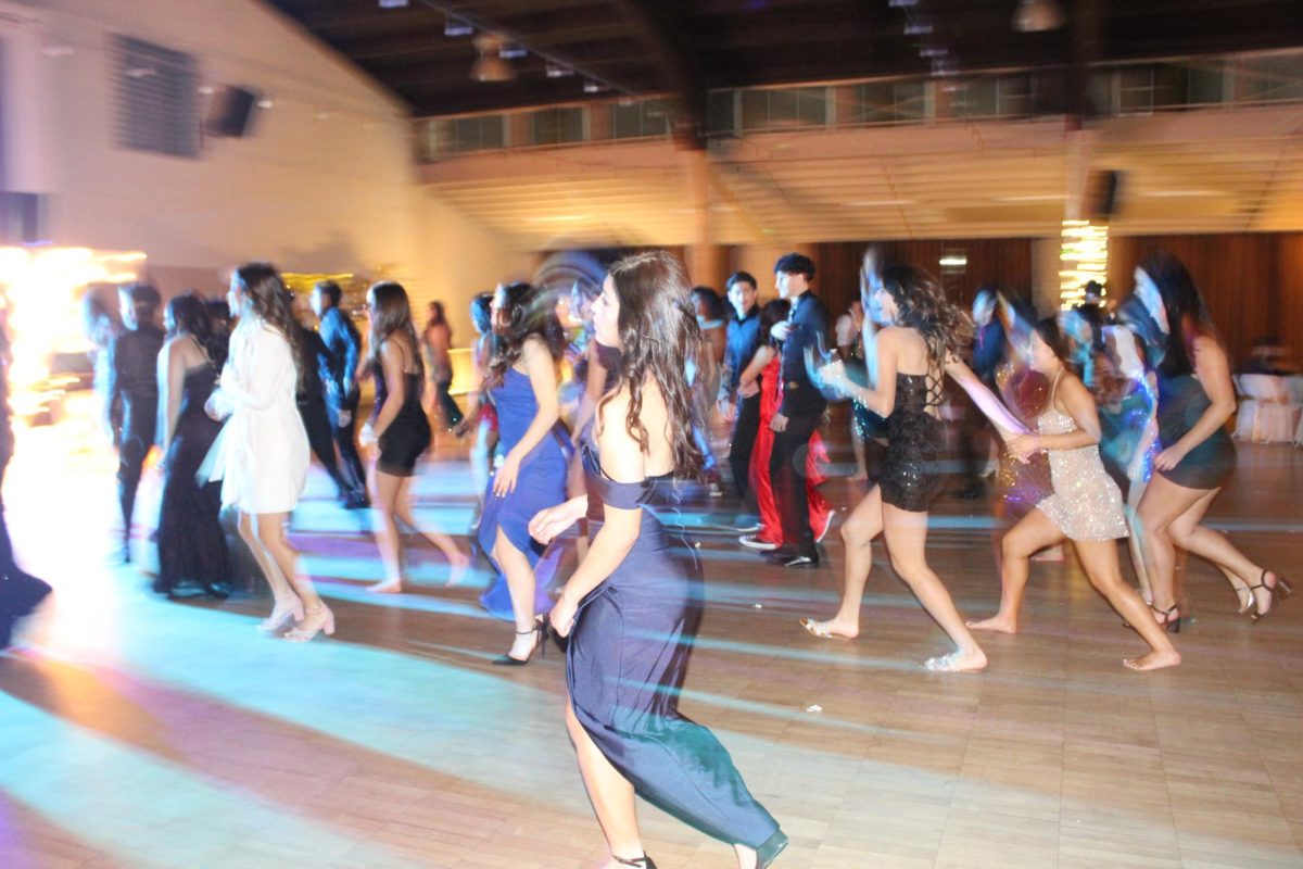 PHS and LBHS students dance together at Winer Formal.